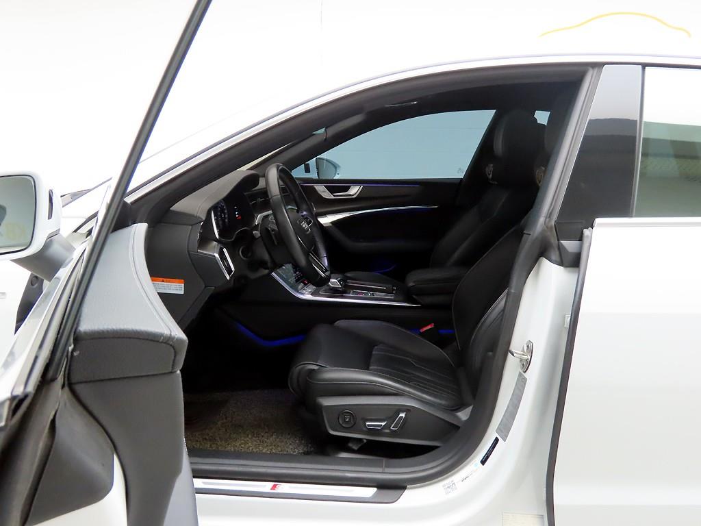 아우디 A7(2세대) 55 TFSI 콰트로 프리미엄 - 이미지 9