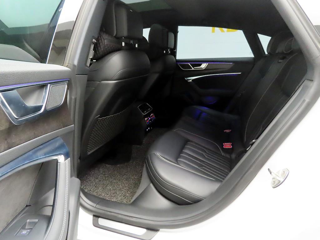 아우디 A7(2세대) 55 TFSI 콰트로 프리미엄 - 이미지 12