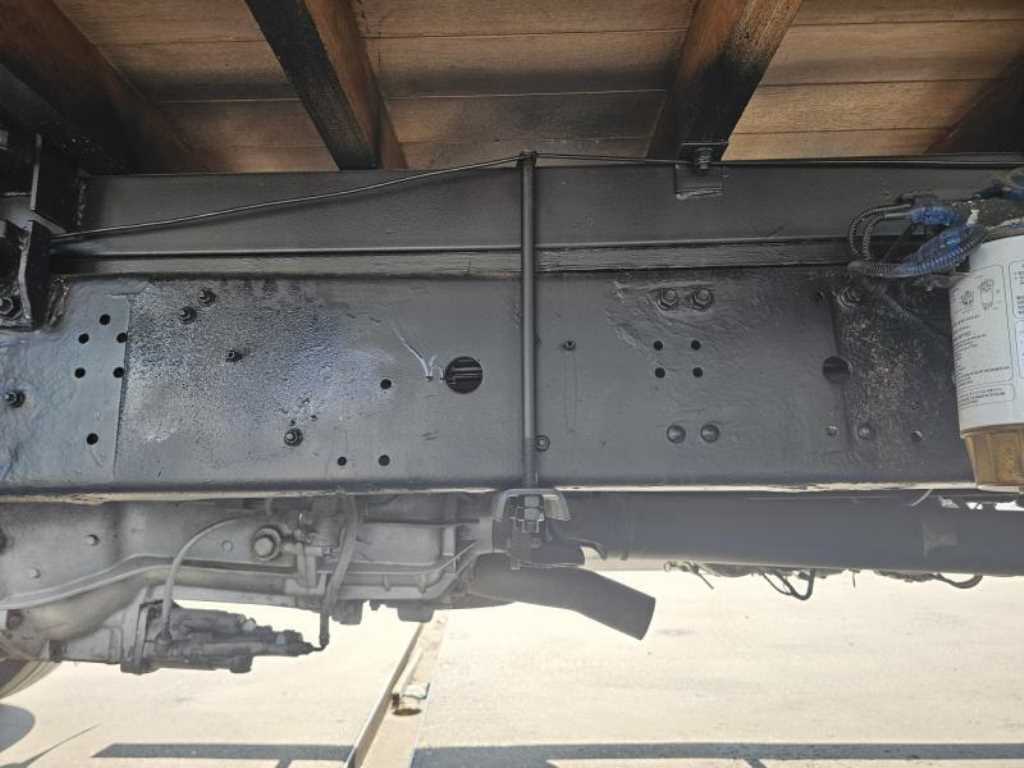 현대 메가트럭 4.5톤 초장축 - 이미지 2