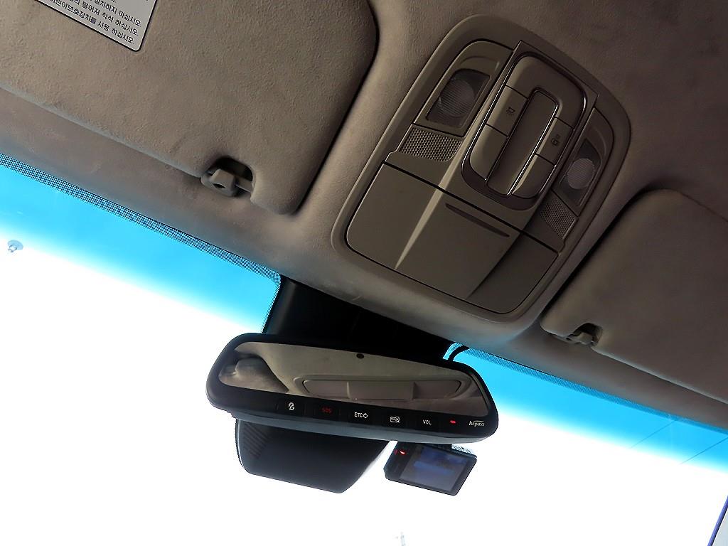 현대 싼타페(TM) R2.2 4WD 프레스티지 - 이미지 10