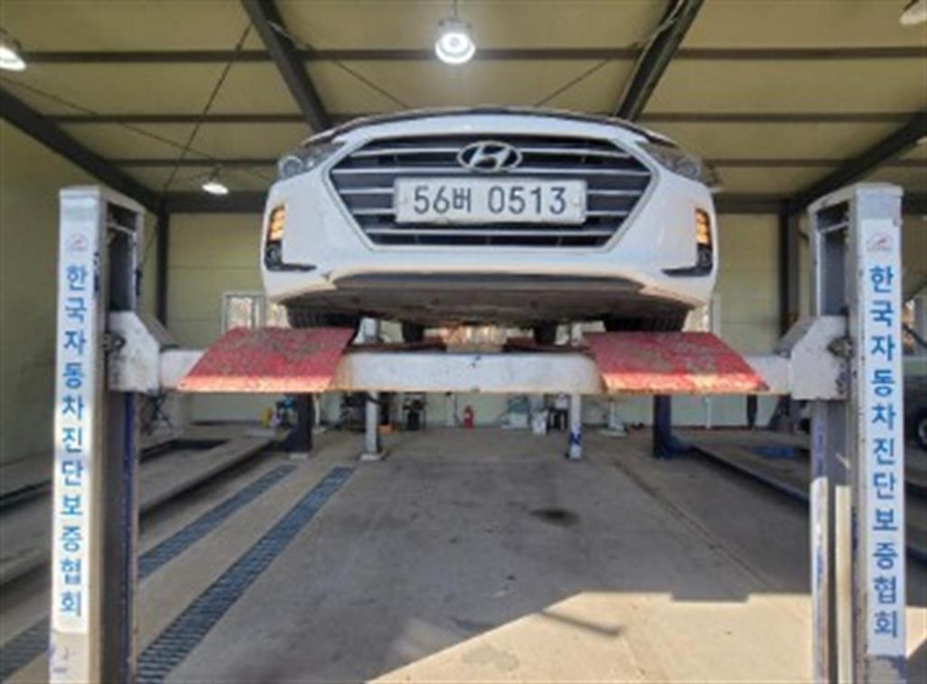 현대 아반떼AD 1.6 디젤 스마트 스페셜