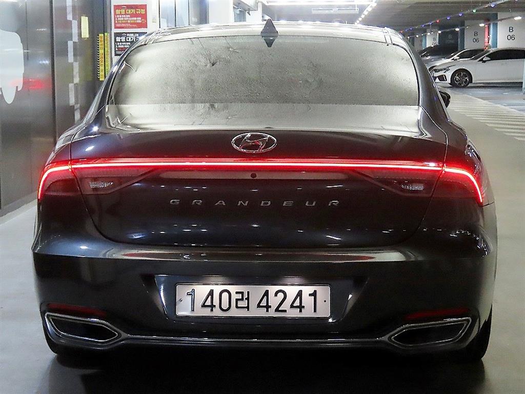 현대 더 뉴그랜저IG 가솔린 2.5 프리미엄 초이스 - 이미지 16