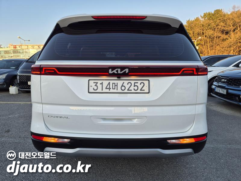 기아 신형 카니발(KA4) 9인승 디젤 프레스티지