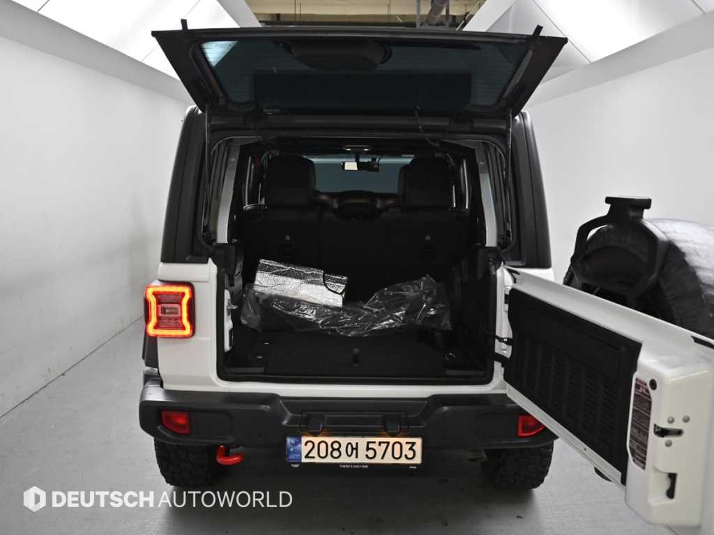 지프 랭글러(JL) 2.0 루비콘 4DR - 이미지 19