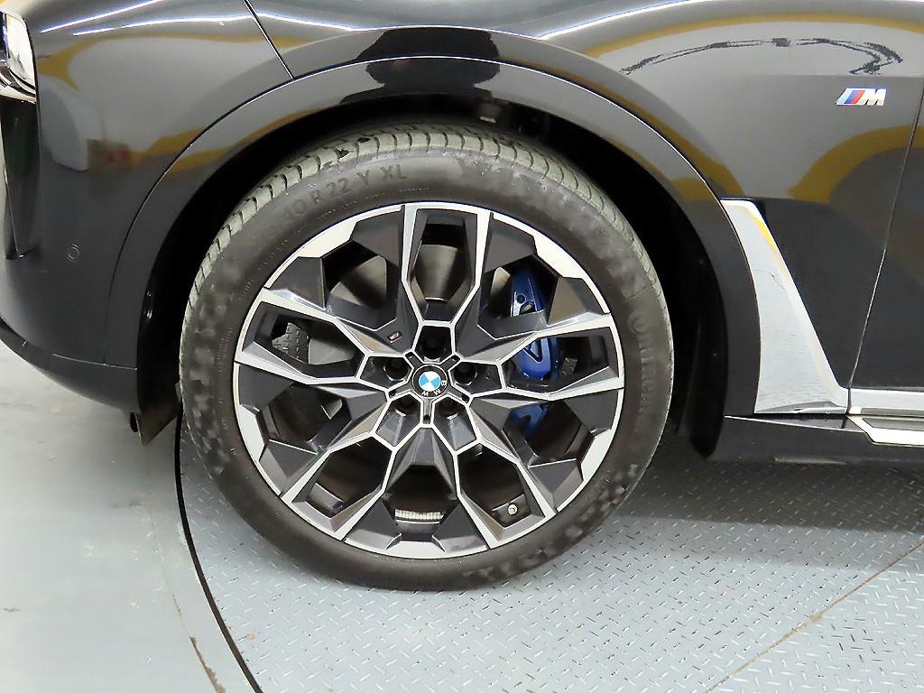 BMW X7 40i xDrive M스포츠 팩