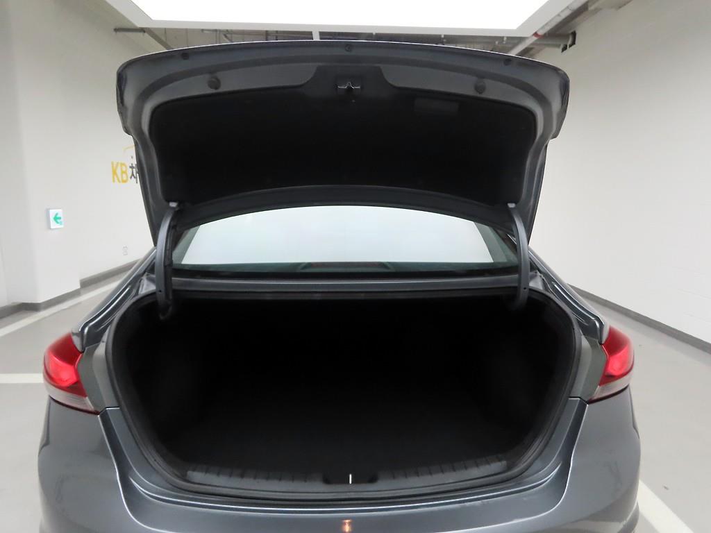 현대 아반떼AD 1.6 GDi 스마트 - 이미지 6