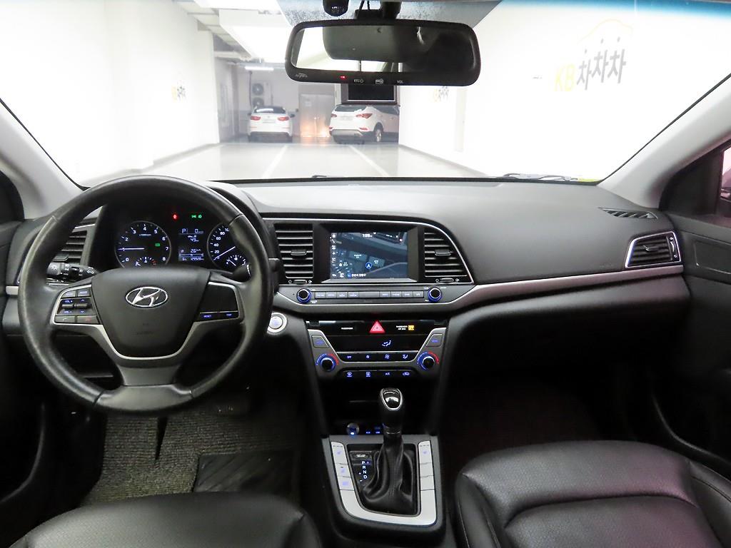 현대 아반떼AD 1.6 GDi 스마트 - 이미지 3