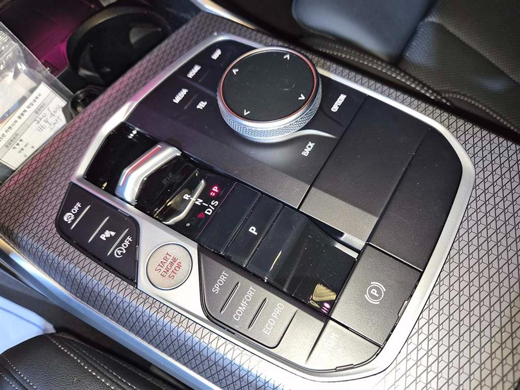 BMW 3시리즈(7세대) 320i - 이미지 13