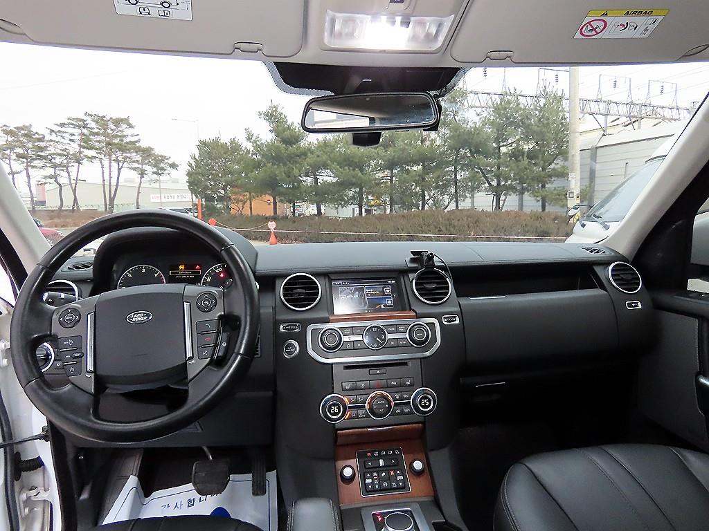 랜드로버 디스커버리4 3.0 SDV6 HSE - 이미지 11