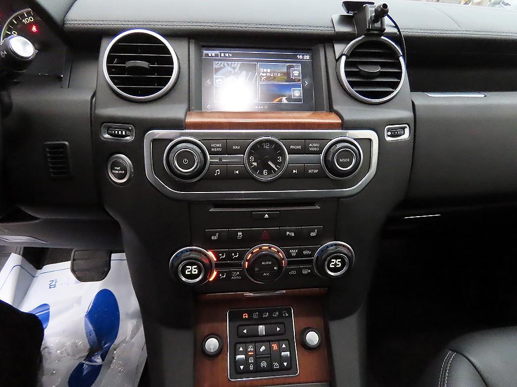 랜드로버 디스커버리4 3.0 SDV6 HSE - 이미지 2