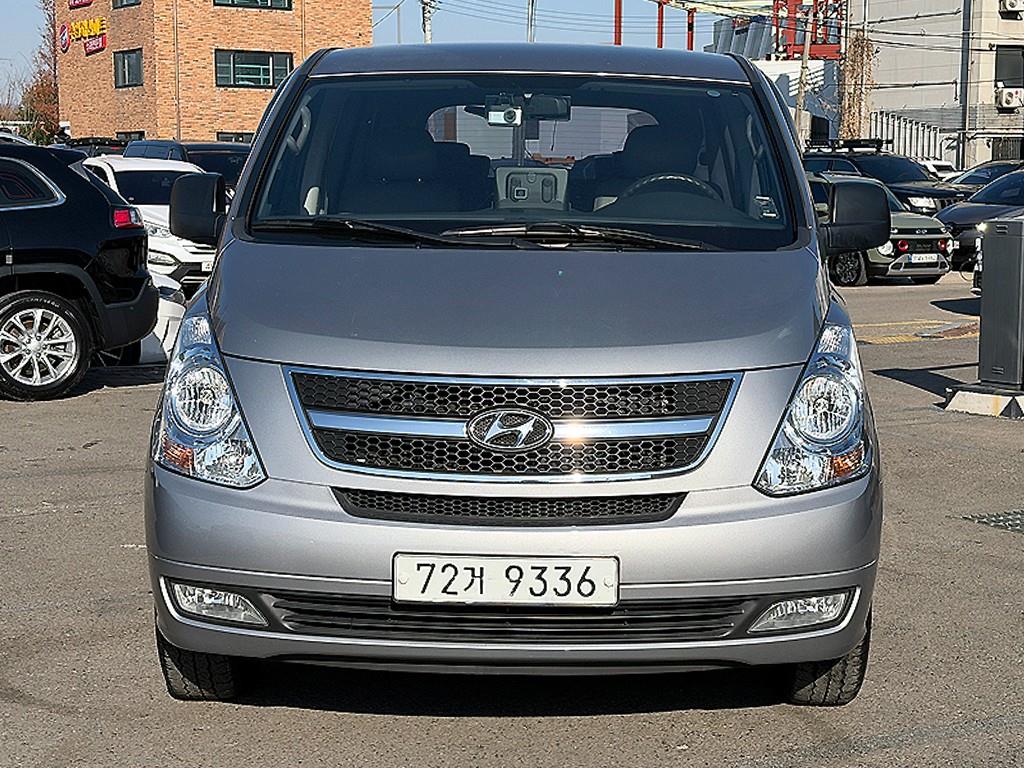 현대 그랜드스타렉스 12인승 디젤 CVX 프리미엄 - 이미지 12