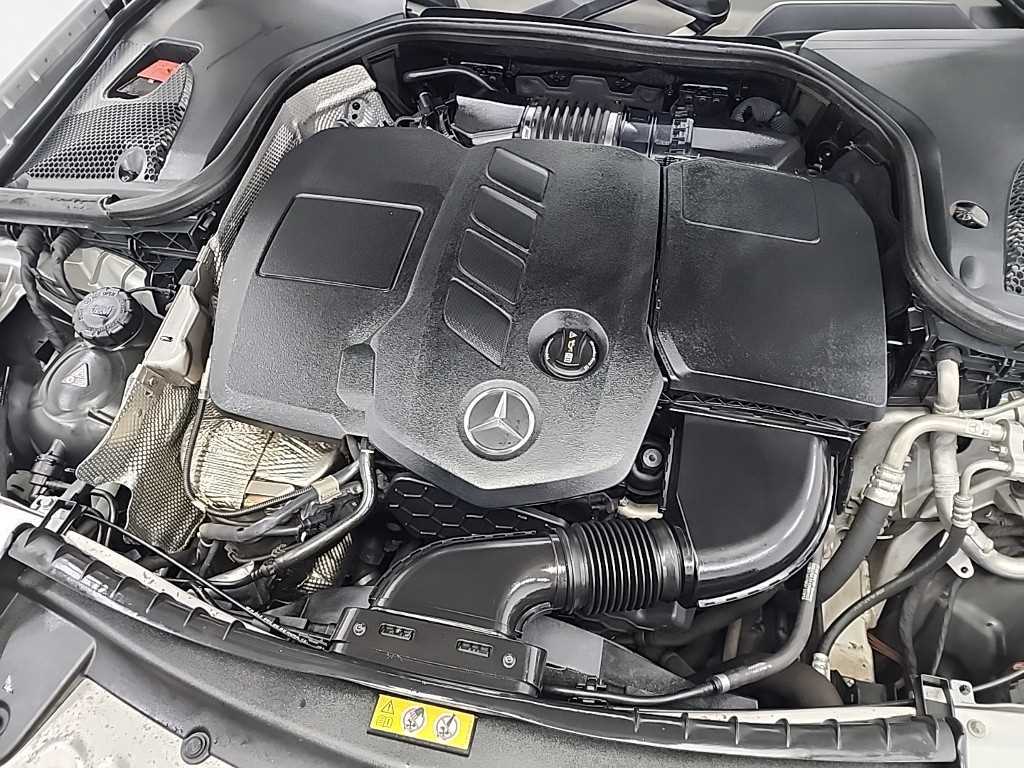 벤츠 E클래스(5세대) E220d 아방가르드 - 이미지 15