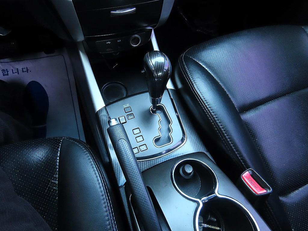 KG모빌리티(쌍용) 코란도C 클러비 2WD - 이미지 5