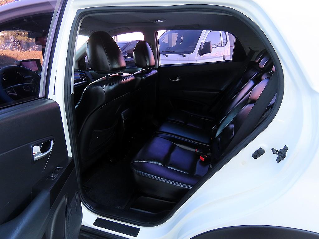 KG모빌리티(쌍용) 코란도C 클러비 2WD - 이미지 7