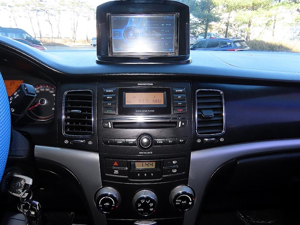 KG모빌리티(쌍용) 코란도C 클러비 2WD - 이미지 17