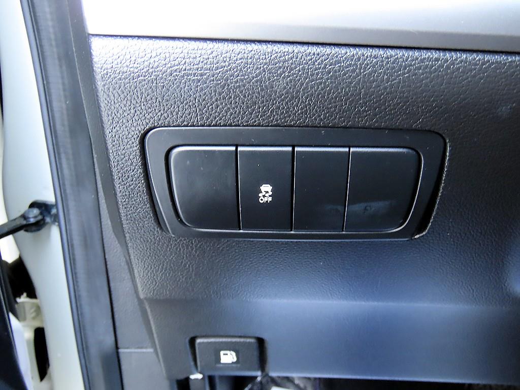 KG모빌리티(쌍용) 코란도C 클러비 2WD - 이미지 8