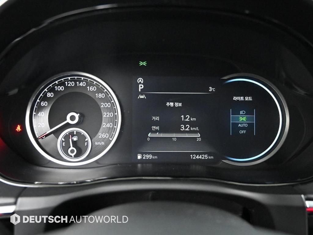 제네시스 GV70 2.2 디젤 2WD 기본형 - 이미지 3