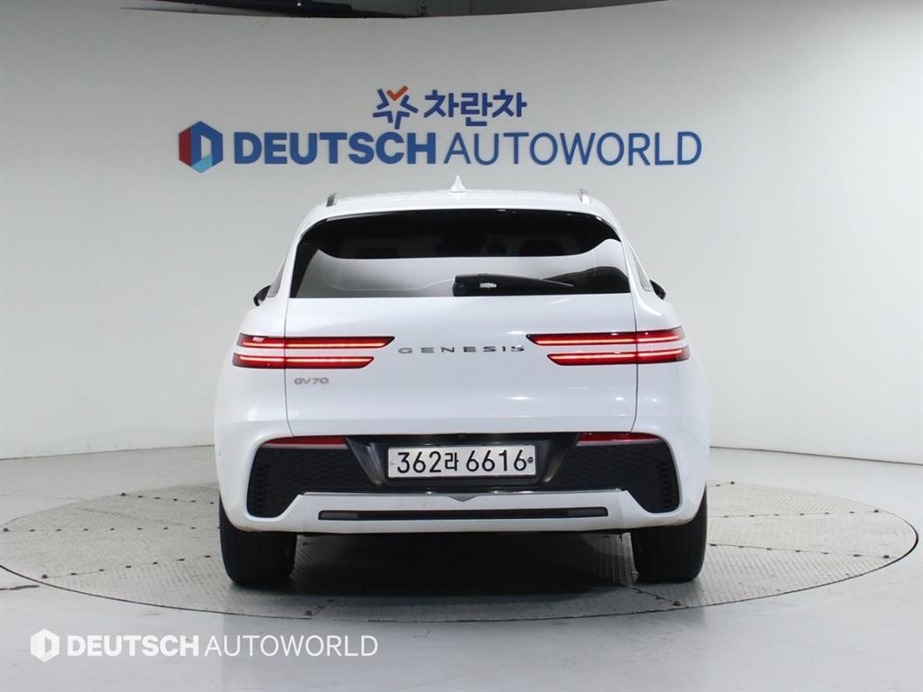 제네시스 GV70 2.2 디젤 2WD 기본형 - 이미지 13