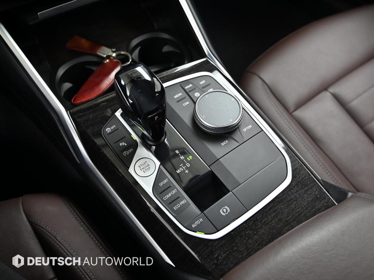 BMW 3시리즈(7세대) 투어링 320i 럭셔리 라인 - 이미지 2