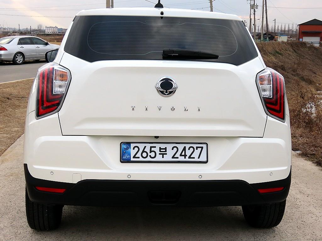 KG모빌리티(쌍용) 베리 뉴 티볼리 1.5 가솔린 2WD 직판용 - 이미지 4