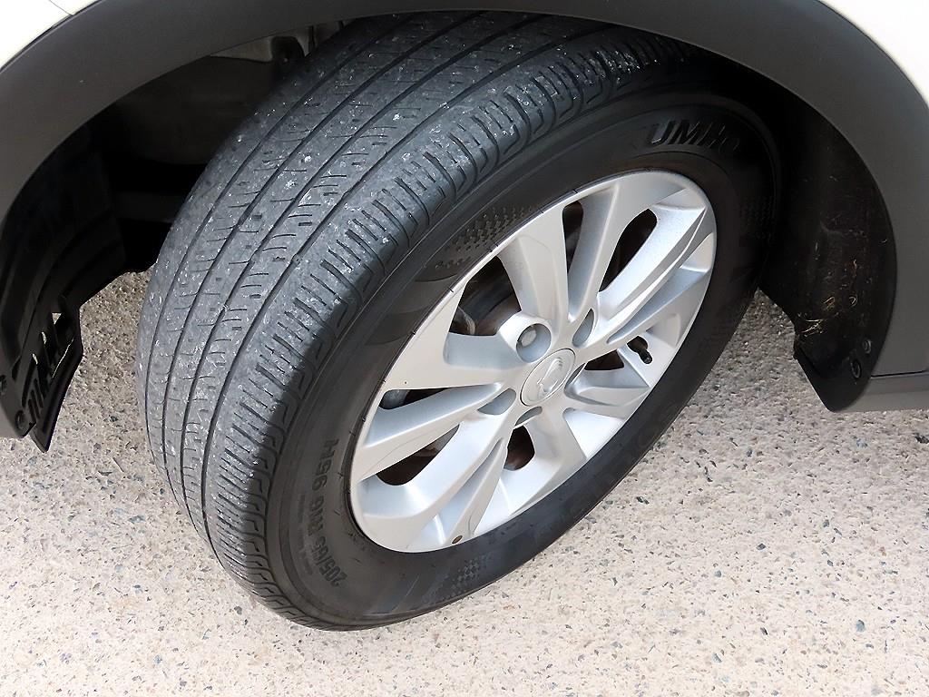 KG모빌리티(쌍용) 베리 뉴 티볼리 1.5 가솔린 2WD 직판용 - 이미지 18