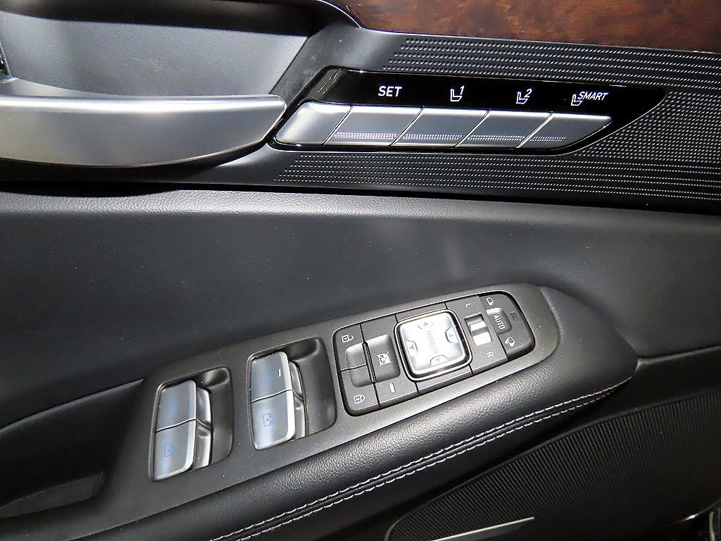 제네시스 EQ900 3.8 GDi AWD 프리미엄 럭셔리 - 이미지 13