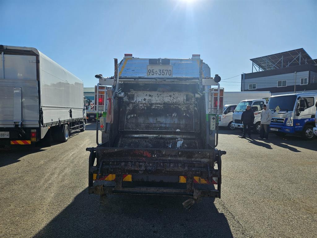 현대 메가트럭 - 이미지 14