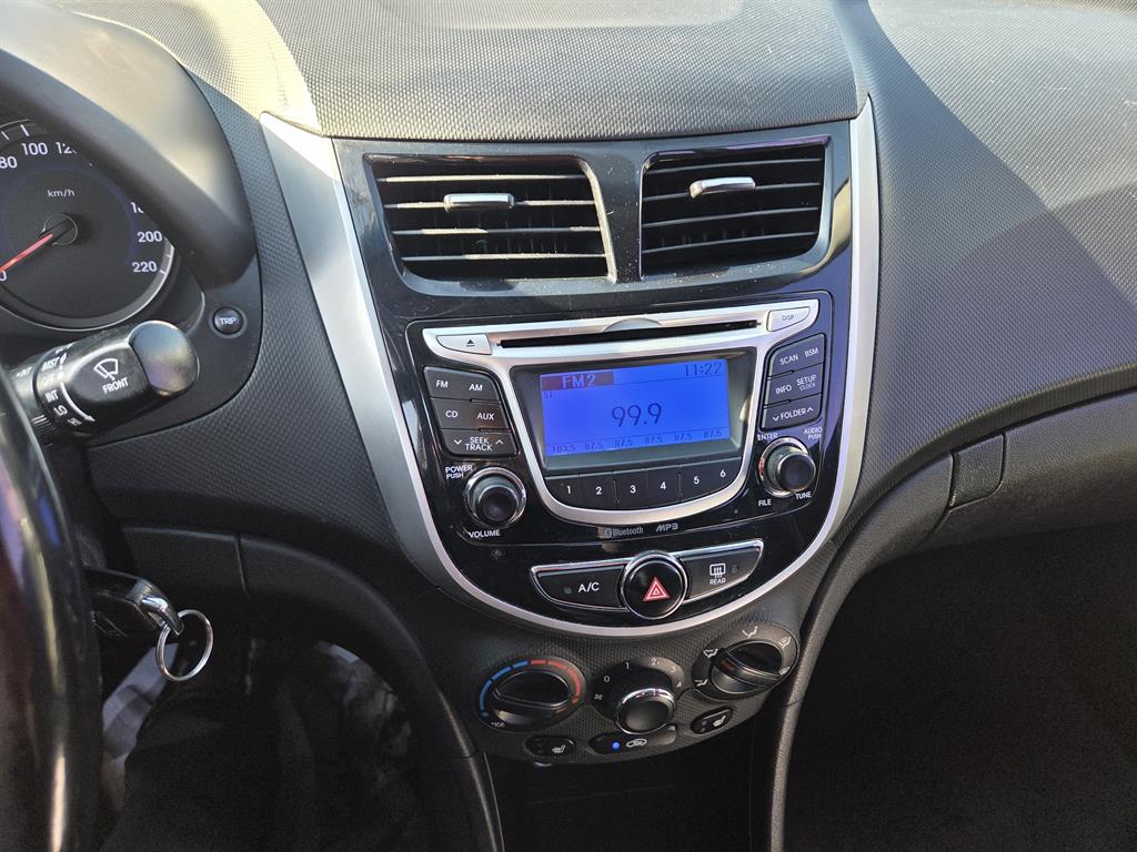 현대 엑센트 신형 1.4 VVT 모던