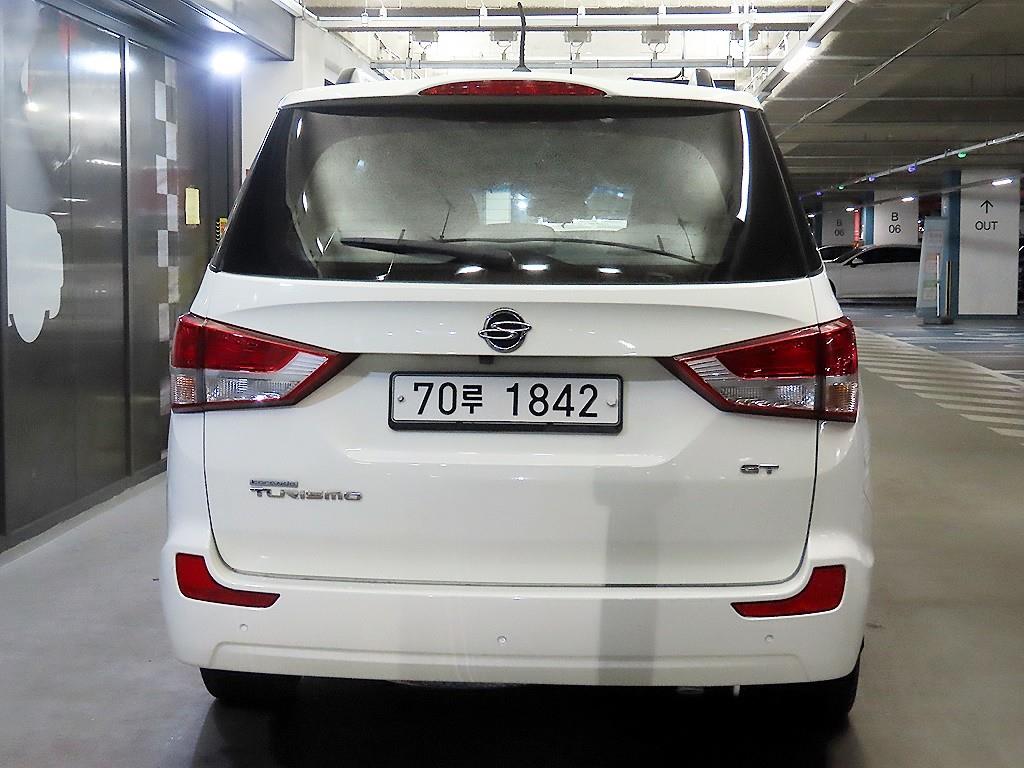 KG모빌리티(쌍용) 코란도 투리스모 2.0 4WD 11인승 GT - 이미지 3