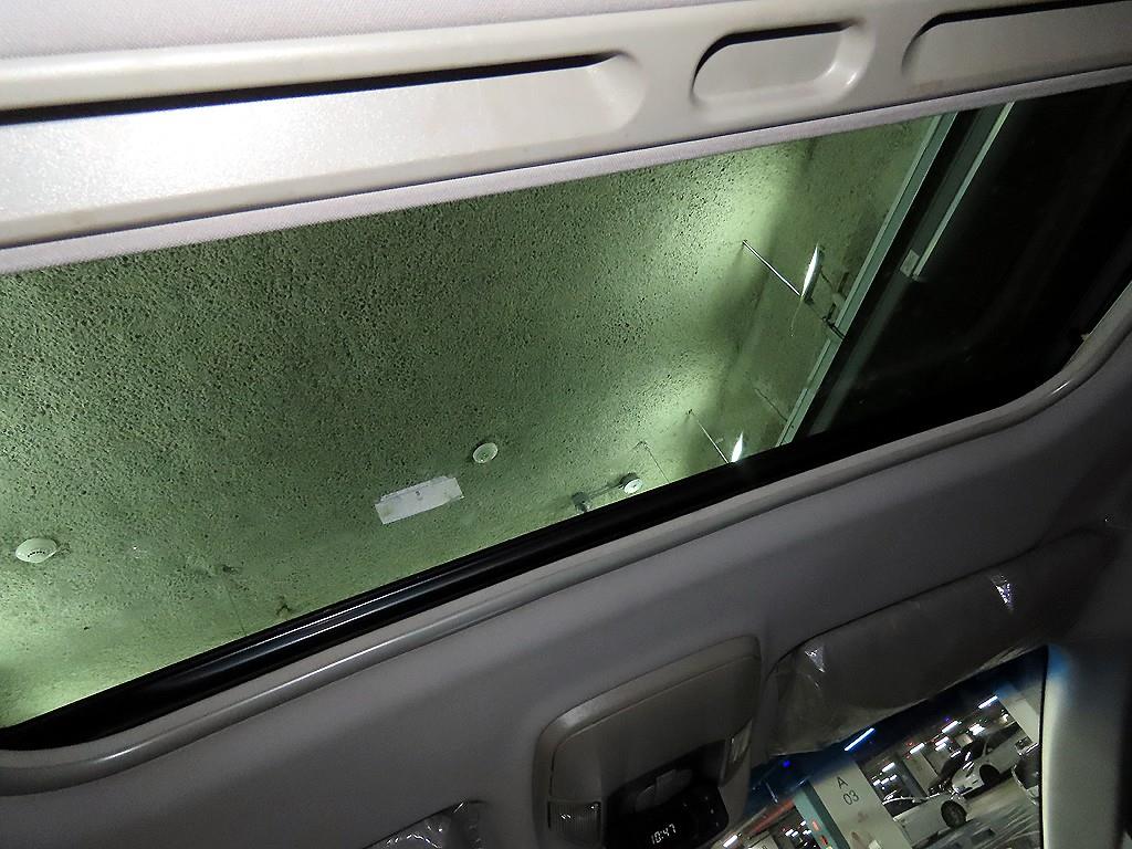 KG모빌리티(쌍용) 코란도 투리스모 2.0 4WD 11인승 GT - 이미지 9