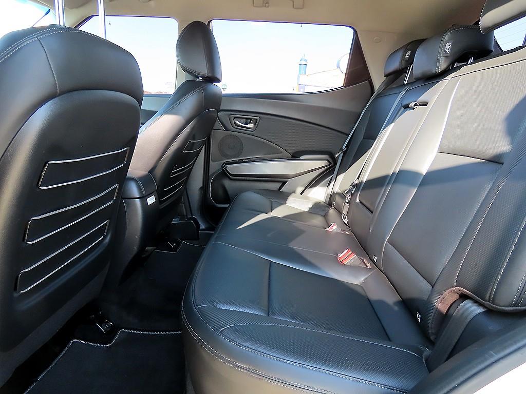 KG모빌리티(쌍용) 베리 뉴 티볼리 1.5 가솔린 2WD 직판용 - 이미지 13