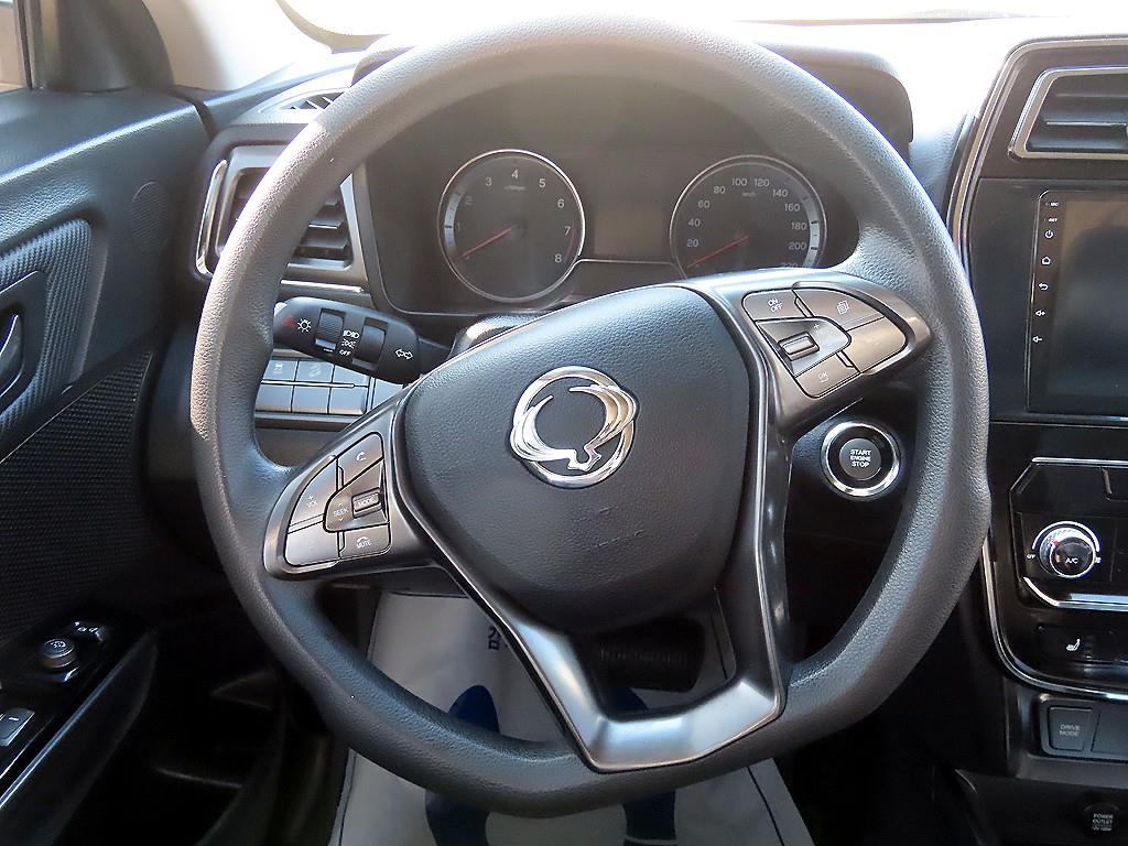 KG모빌리티(쌍용) 베리 뉴 티볼리 1.5 가솔린 2WD 직판용 - 이미지 14