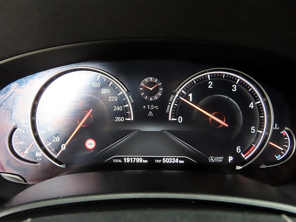 BMW 5시리즈(7세대) 520d xDrive M스포츠팩 플러스 - 이미지 8