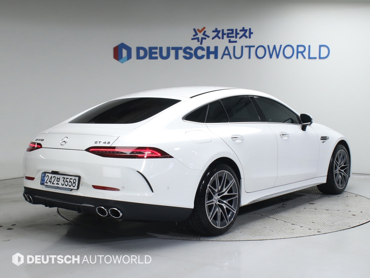 벤츠 AMG GT 43 4매틱+ - 이미지 2