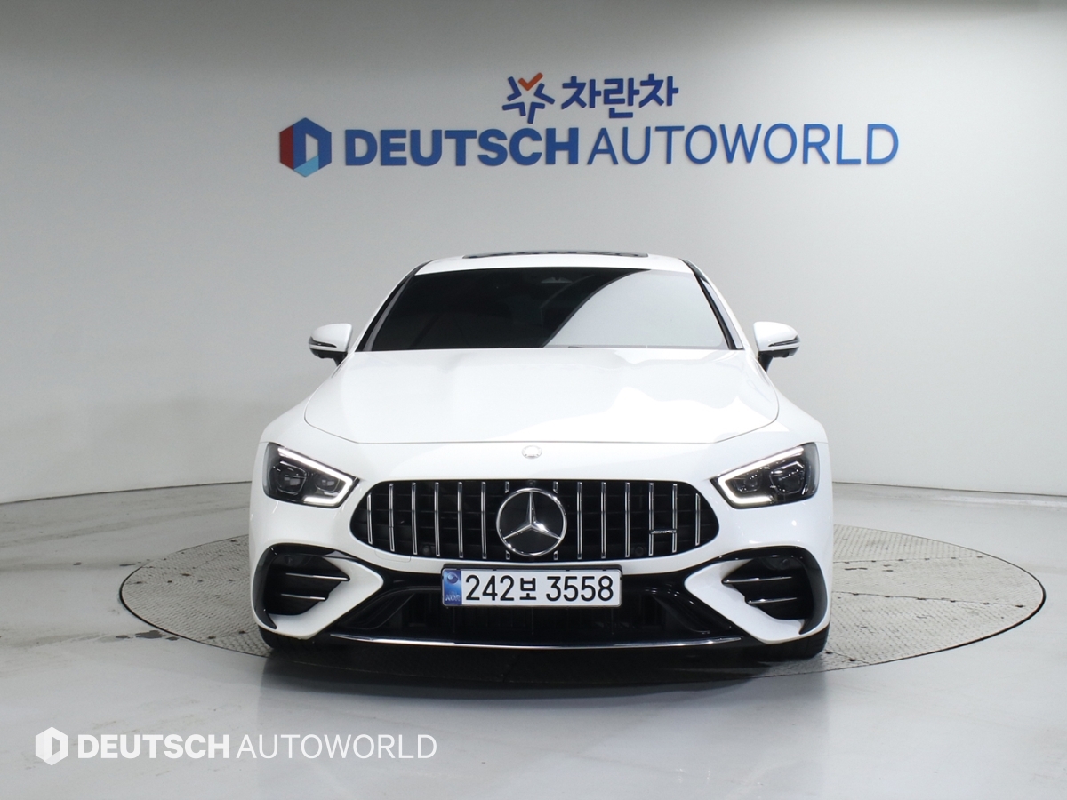 벤츠 AMG GT 43 4매틱+ - 이미지 17