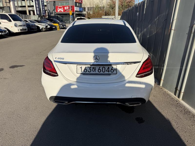 벤츠 C클래스(4세대) C200 AMG 라인 - 이미지 3