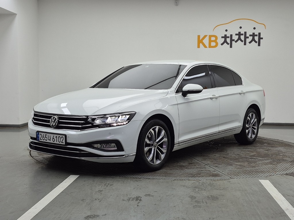 폭스바겐 파사트 GT(8세대) 2.0 TDI 프리미엄
