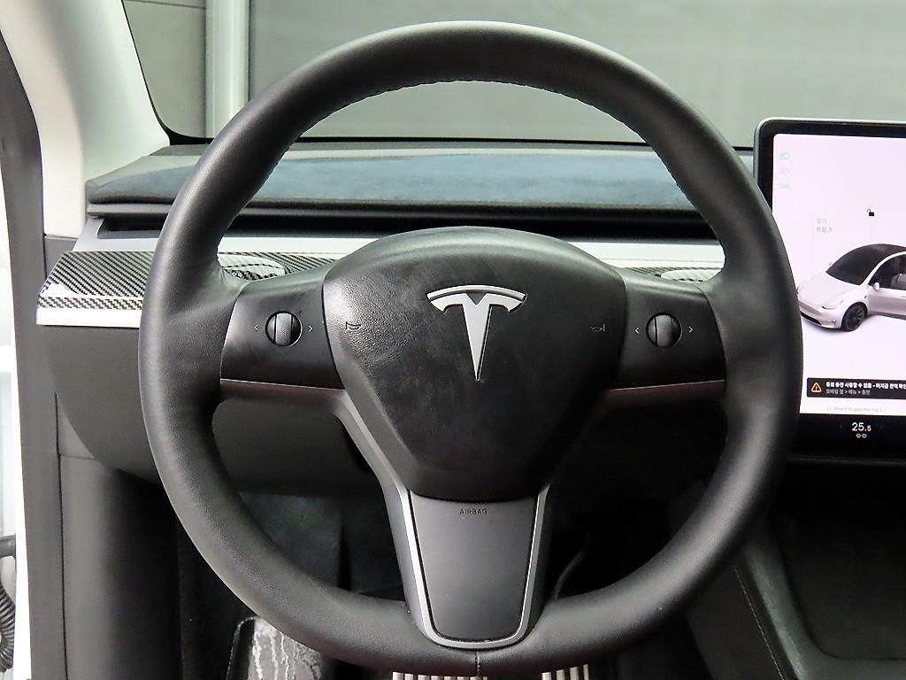 테슬라 모델 Y AWD 롱 레인지 - 이미지 15