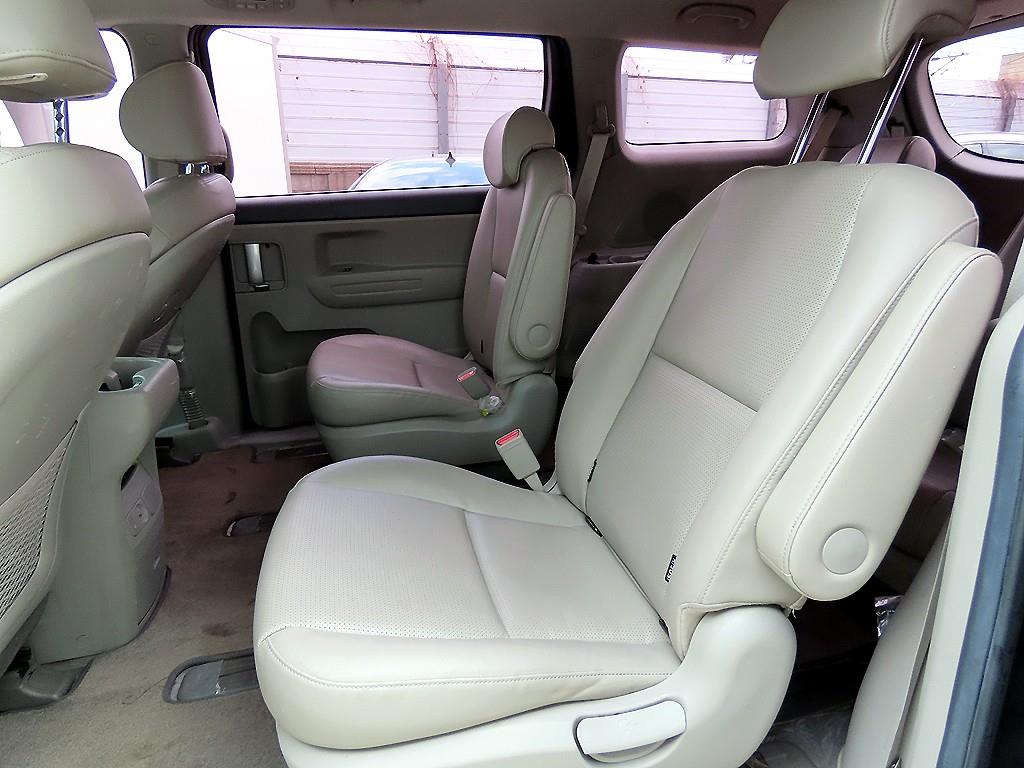 기아 더 뉴카니발 9인승 디젤 럭셔리 - 이미지 2