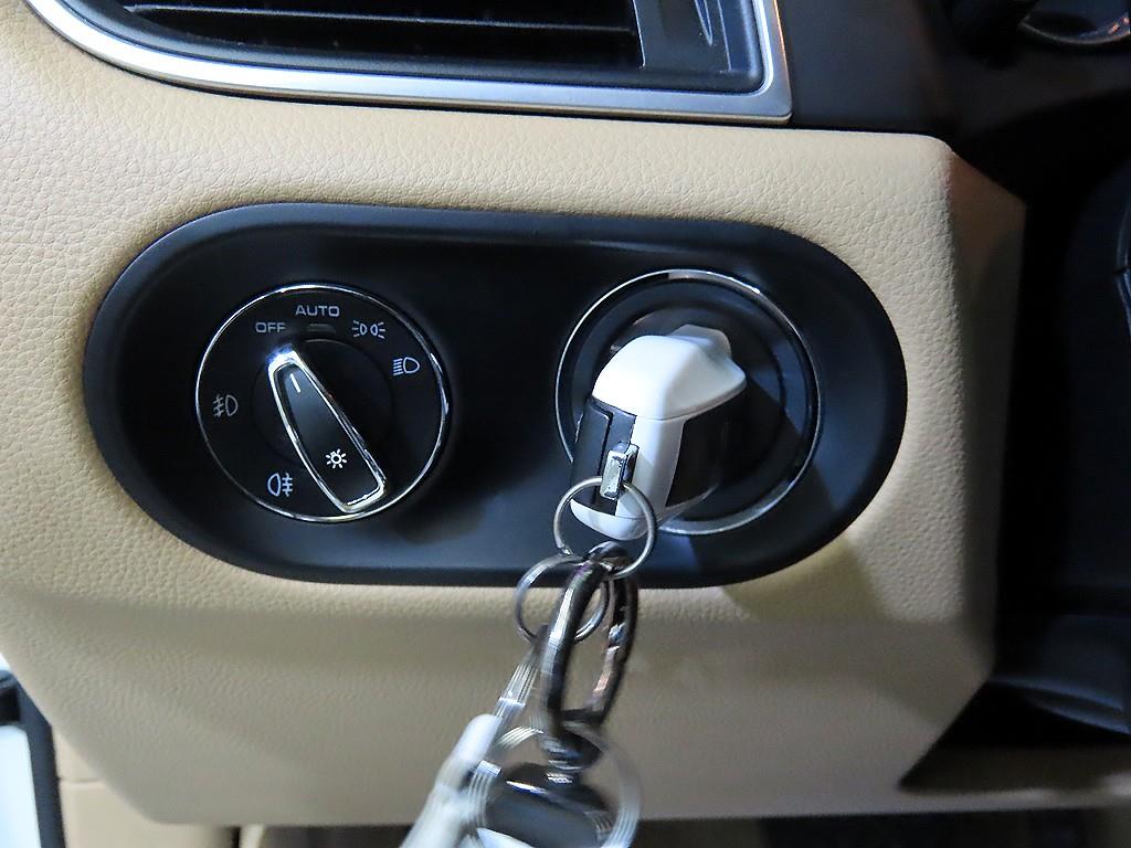 포르쉐 마칸 2.0 - 이미지 8