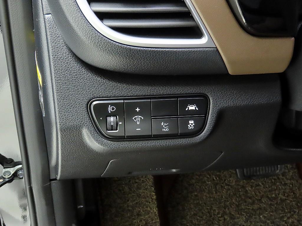 기아 셀토스 1.6 가솔린 2WD 노블레스 - 이미지 5