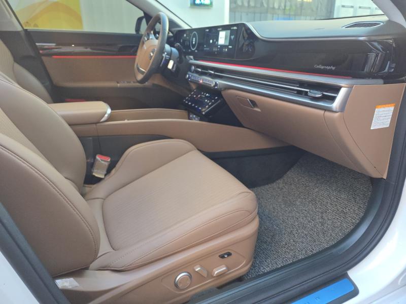 현대 디 올뉴그랜저 하이브리드 1.6 하이브리드 캘리그래피 - 이미지 15