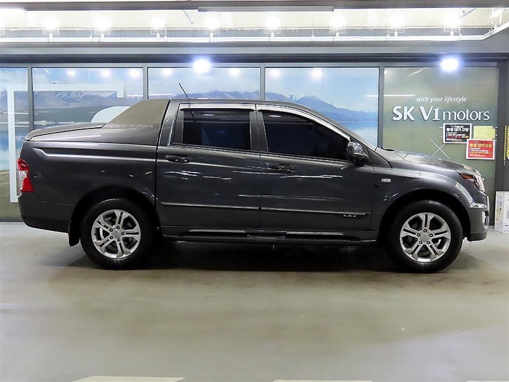 KG모빌리티(쌍용) 코란도 스포츠 CX7 4WD 패션 - 이미지 6