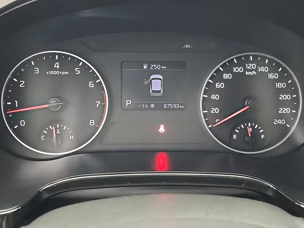 기아 셀토스 1.6 가솔린 2WD 노블레스 - 이미지 16