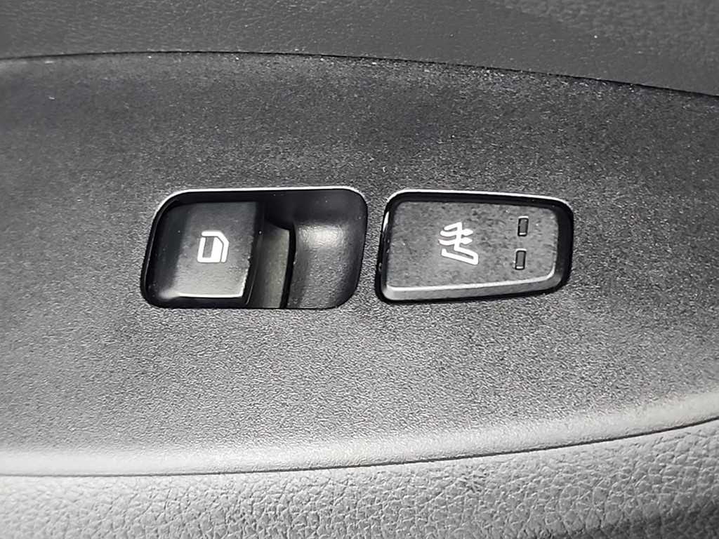 기아 셀토스 1.6 가솔린 2WD 노블레스 - 이미지 19