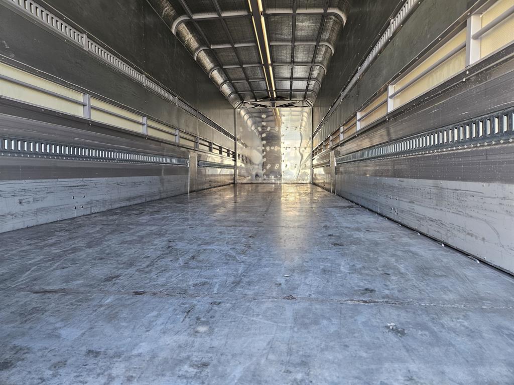 한국상용트럭 카고 13톤 - 이미지 19