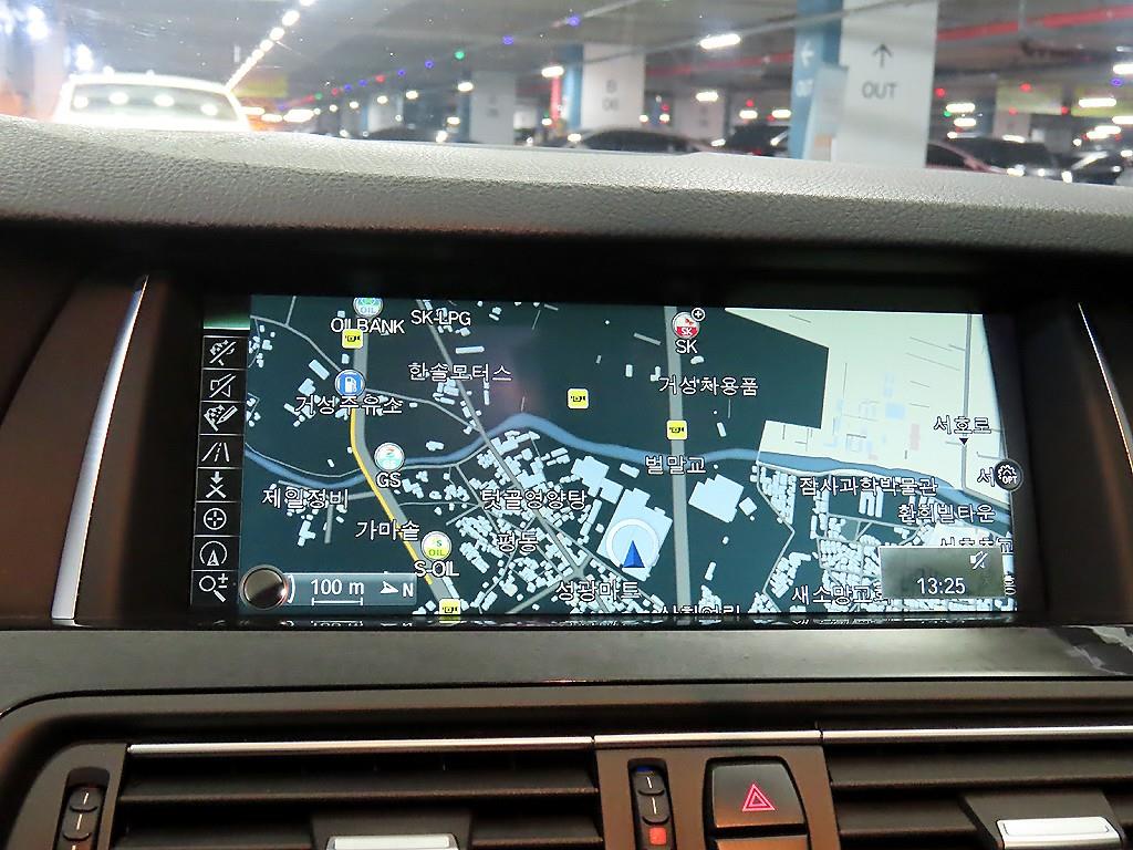 BMW 5시리즈(6세대) 520d xDrive - 이미지 4