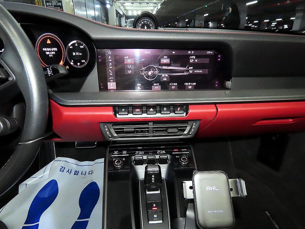 포르쉐 911(992) 카레라 카브리올레 - 이미지 2