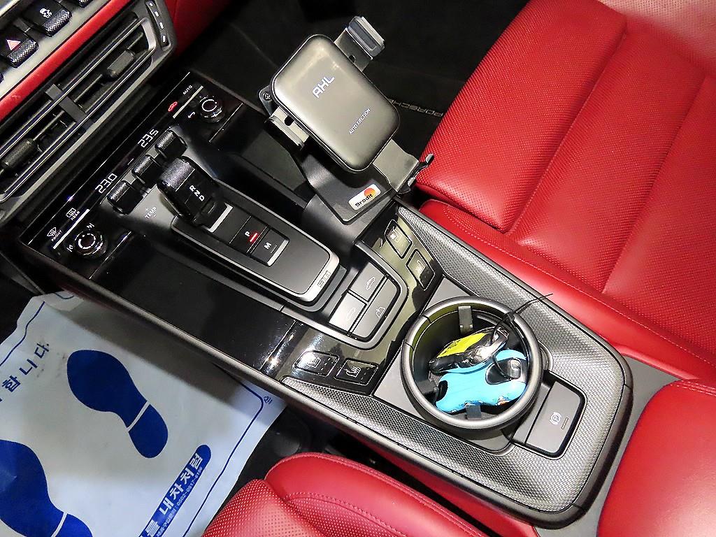 포르쉐 911(992) 카레라 카브리올레 - 이미지 16