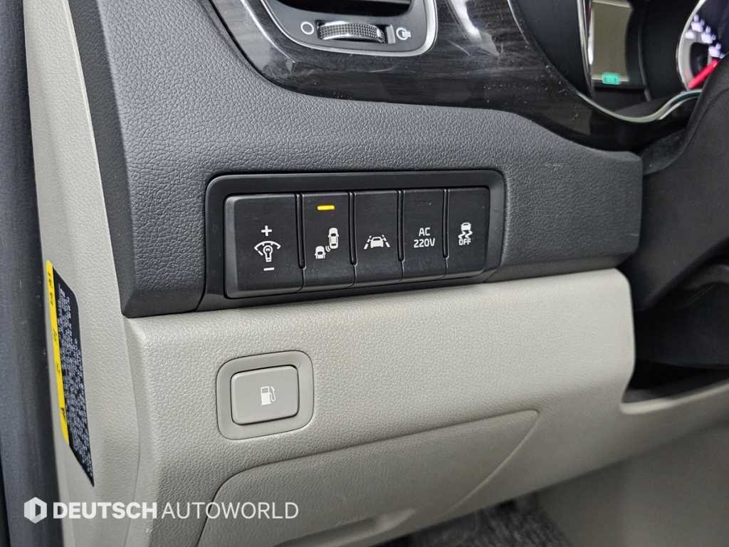 기아 더 뉴카니발 9인승 가솔린 노블레스 스페셜 - 이미지 16